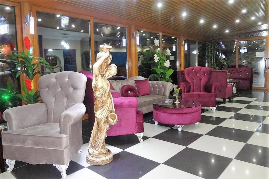 Linda Butik Otel Guemuelduer Izmir Bagian luar foto